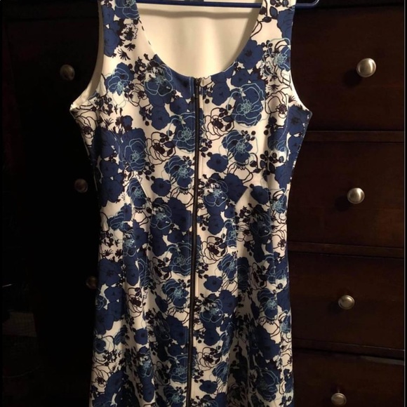 Michel Studio dress from Additionelle - Picture 2 of 3